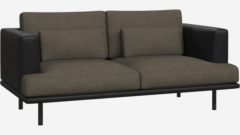 2-Sitzer Sofa aus Lecce-Stoff - Dunkelgrau mit Basis und Armlehnen aus schwarzem Leder