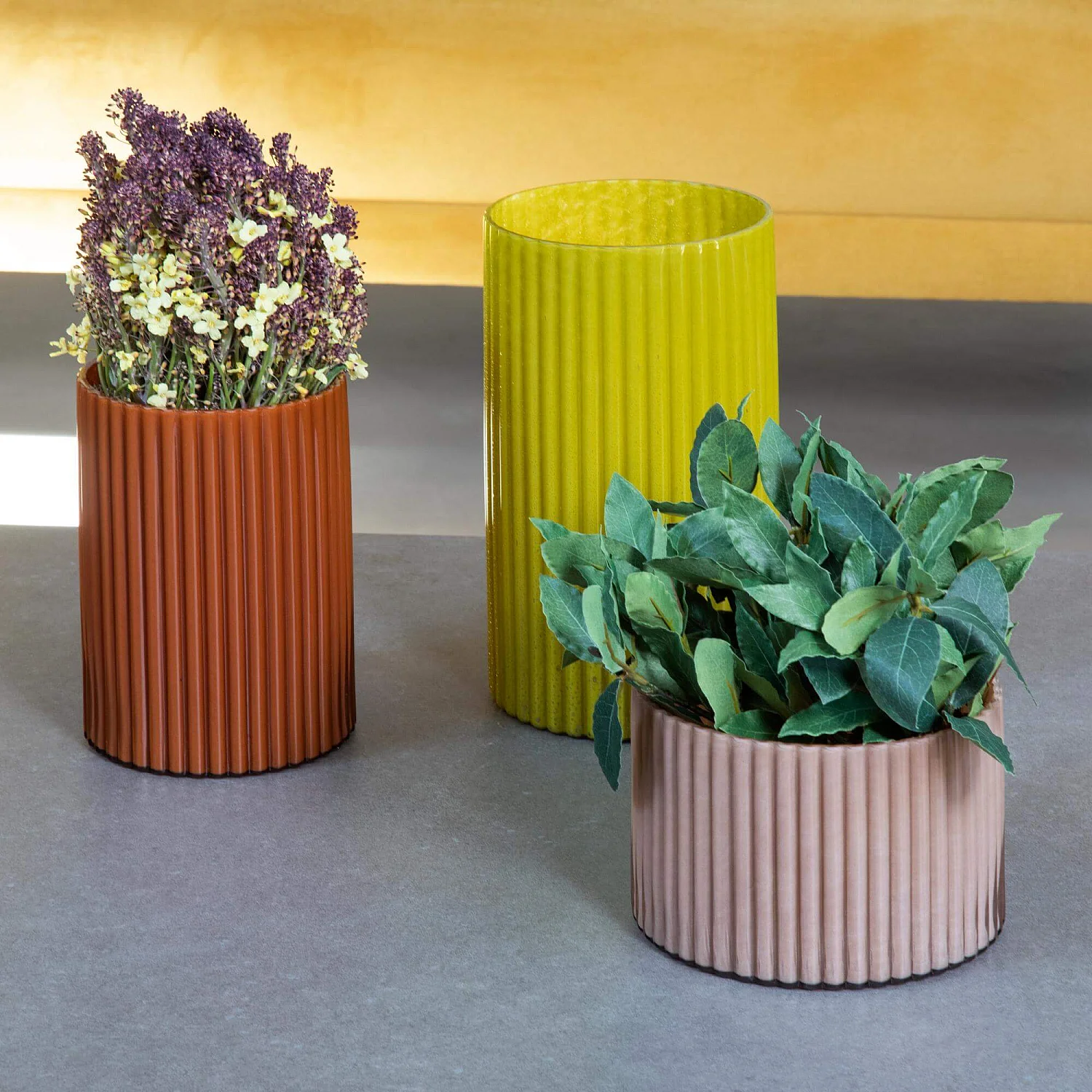 Vase en verre soufflé - 21 x 35 cm - Vert olive - 1