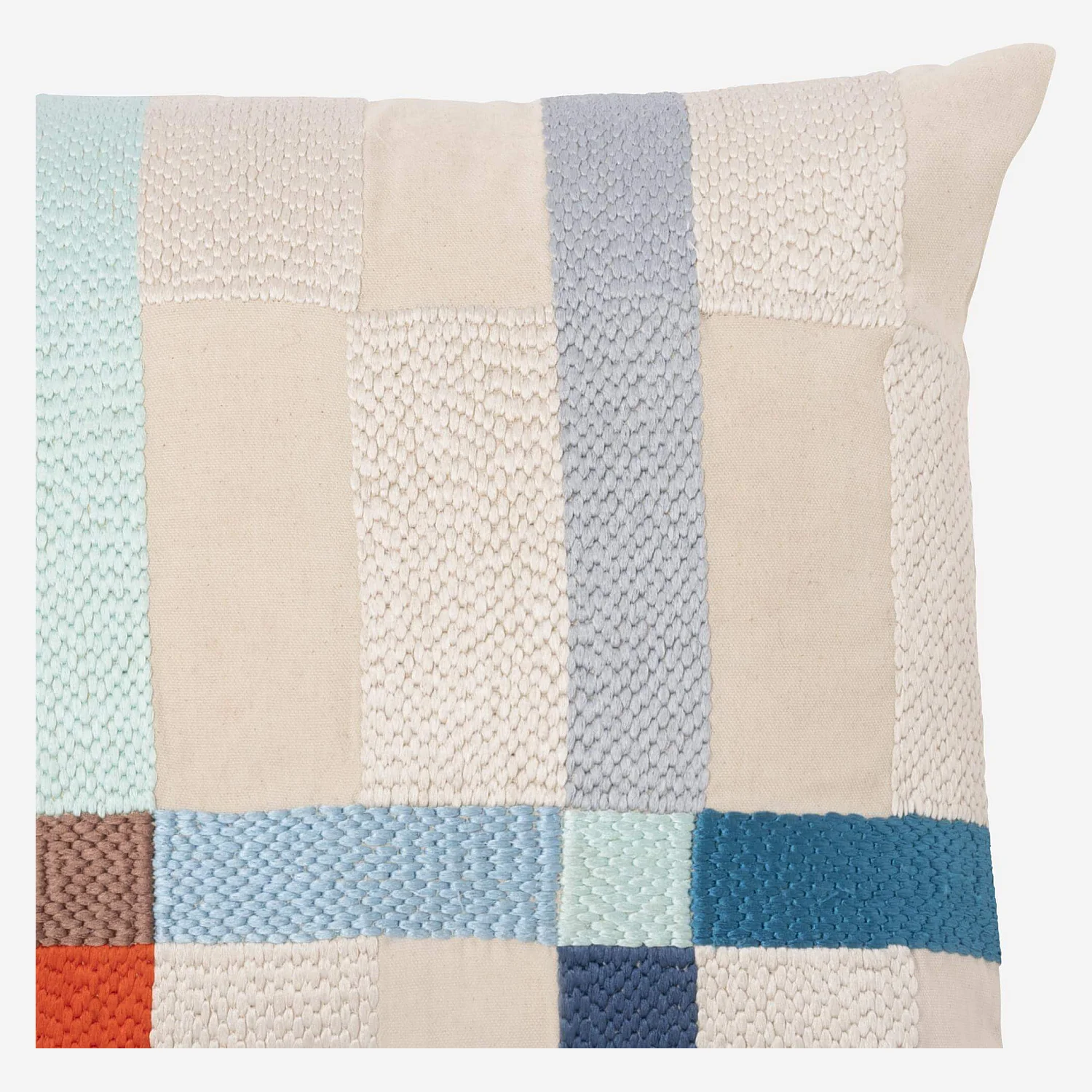 Coussin brodé en coton - 45 x 45 cm - Multicolore - Design by Floriane Jacques - 3