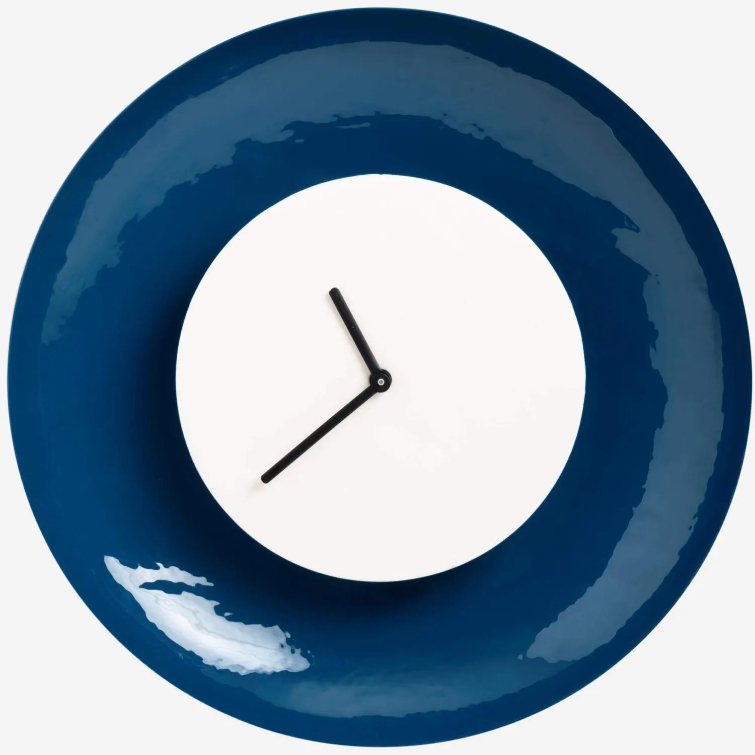 Horloge murale en acier - 39 cm - Bleu - Design by Chloé Le Cam