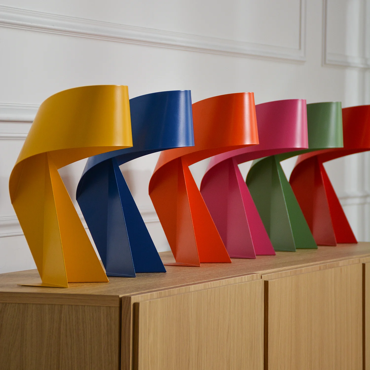 Limited Edition - Tafellamp van metaal - Zonnegeel - 35 cm - Design by Claire Norcross - 12