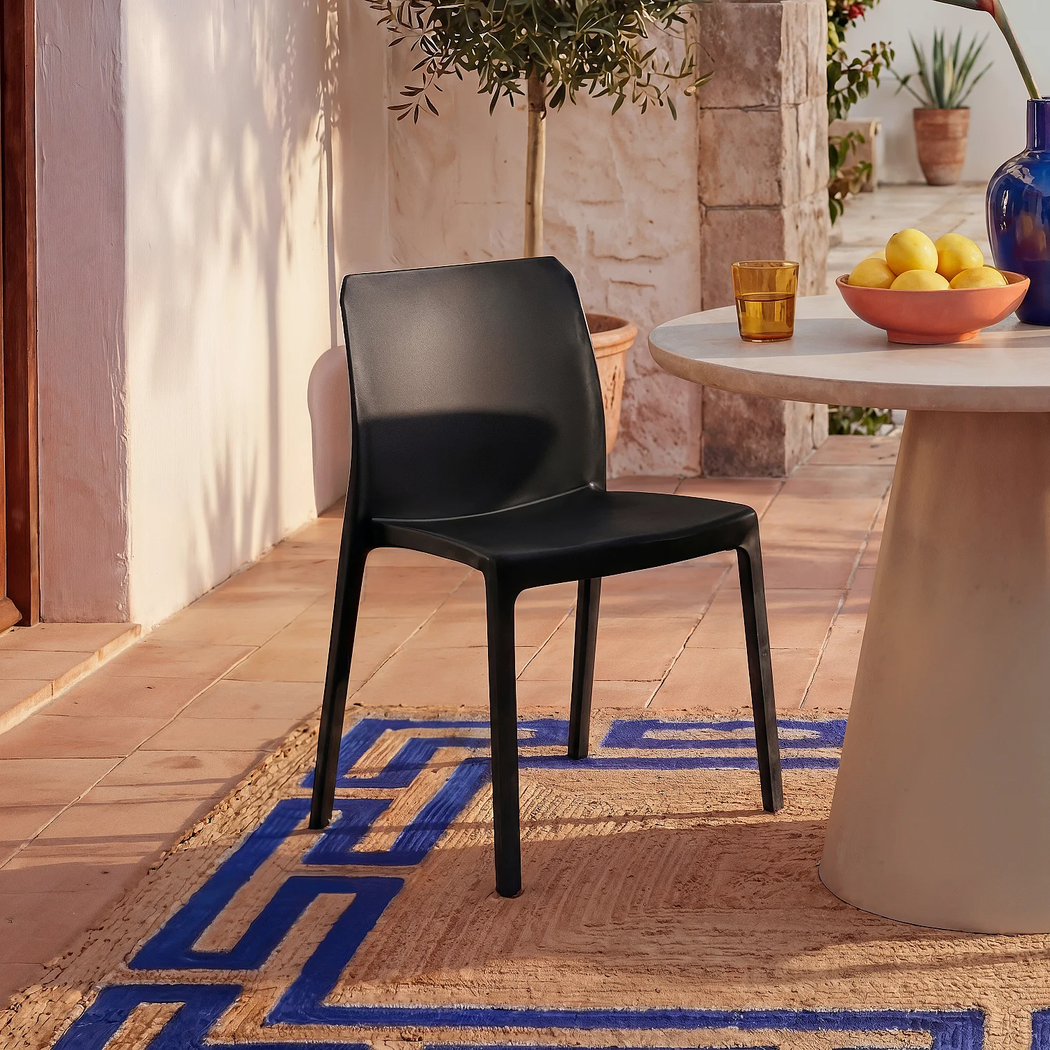 Lot de 4 chaises de jardin en polypropylène et fibre de verre - Noir - 1