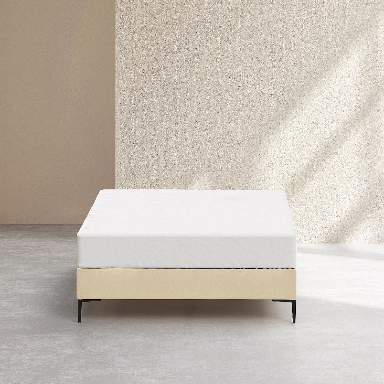 Stoffgepolsterter Lattenrost - 140 x 200 cm - Creme - 5