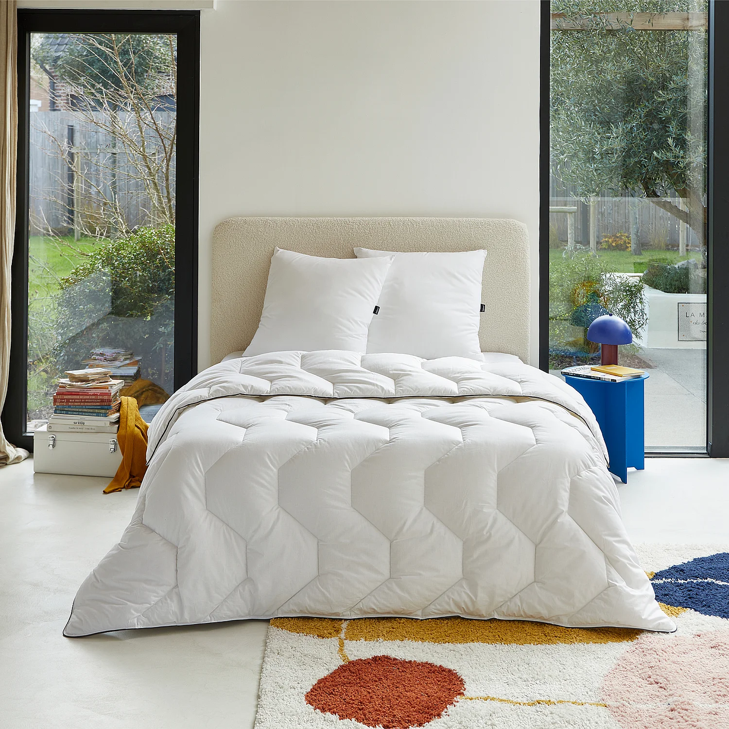 Oreiller ferme en synthétique - 650 g - 65 x 65 cm - 1