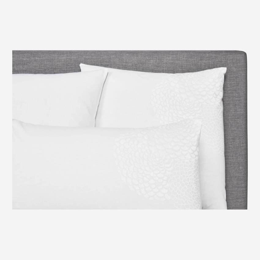 80 x 80 white embroidered pillowcase 
