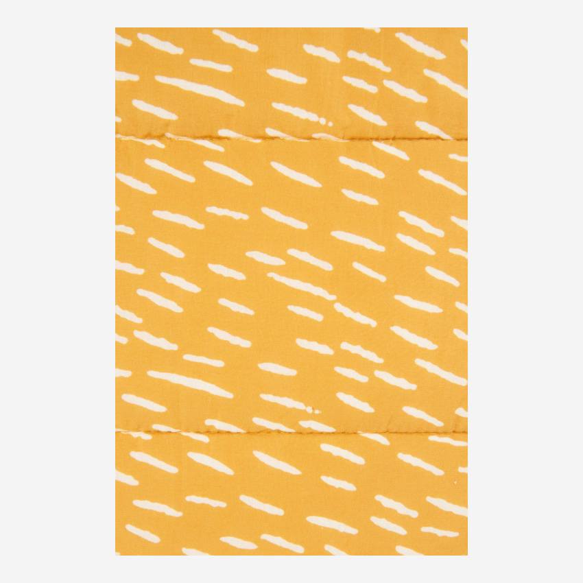 Bedspread, yellow with patterns