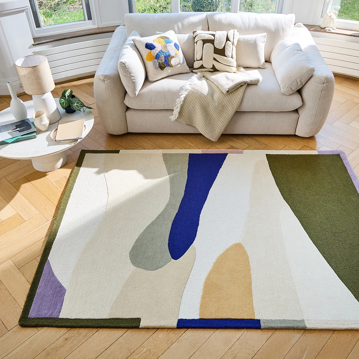 Tapis tufté en laine - 170 x 240 cm - Beige, vert kaki et bleu roi - Design by Floriane Jacques - 3