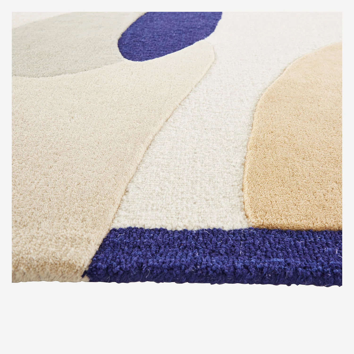 Tapis tufté en laine - 170 x 240 cm - Beige, vert kaki et bleu roi - Design by Floriane Jacques - 4