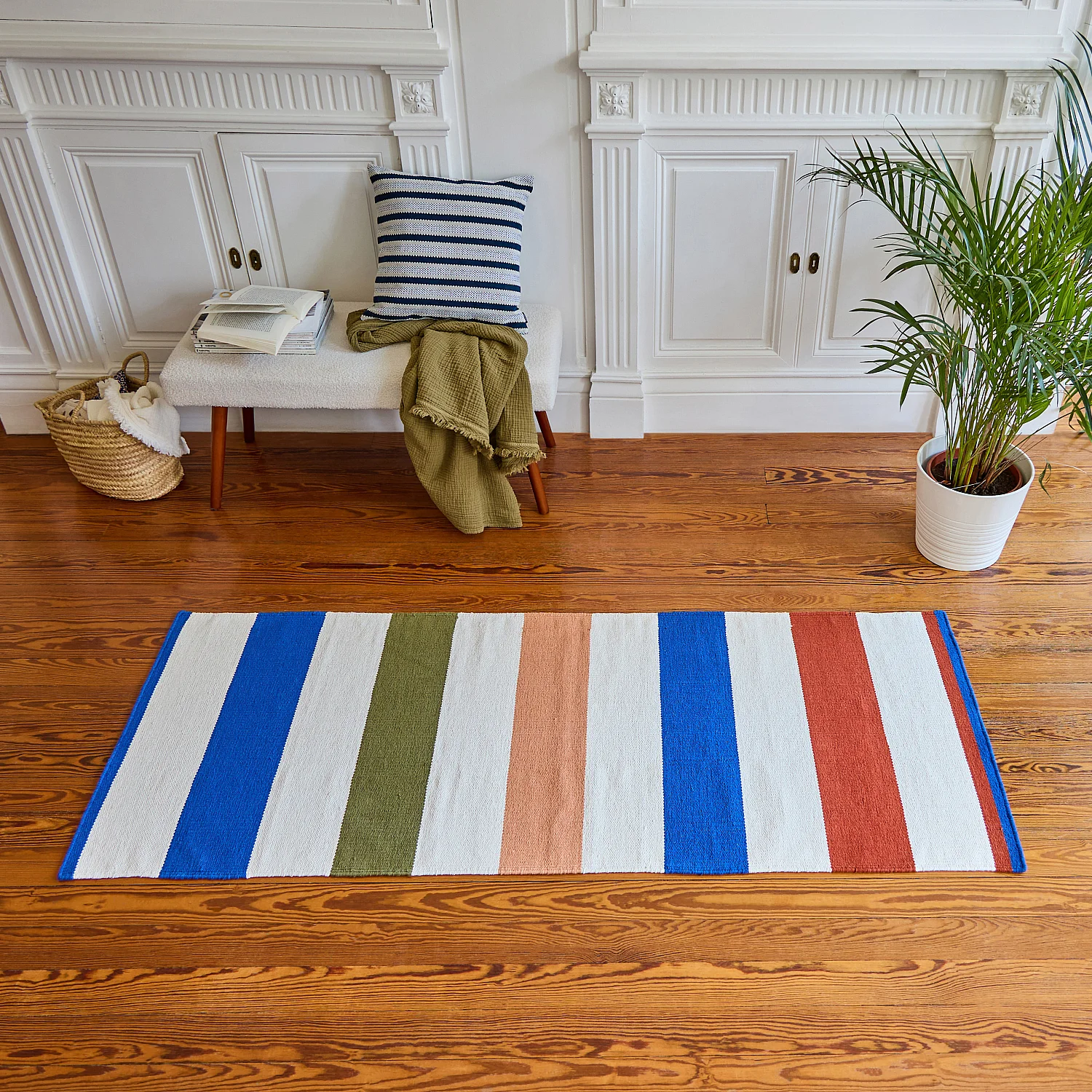 Tappeto in cotone tessuto - 75 x 180 cm - Blu elettrico - Design di Floriane Jacques - 1