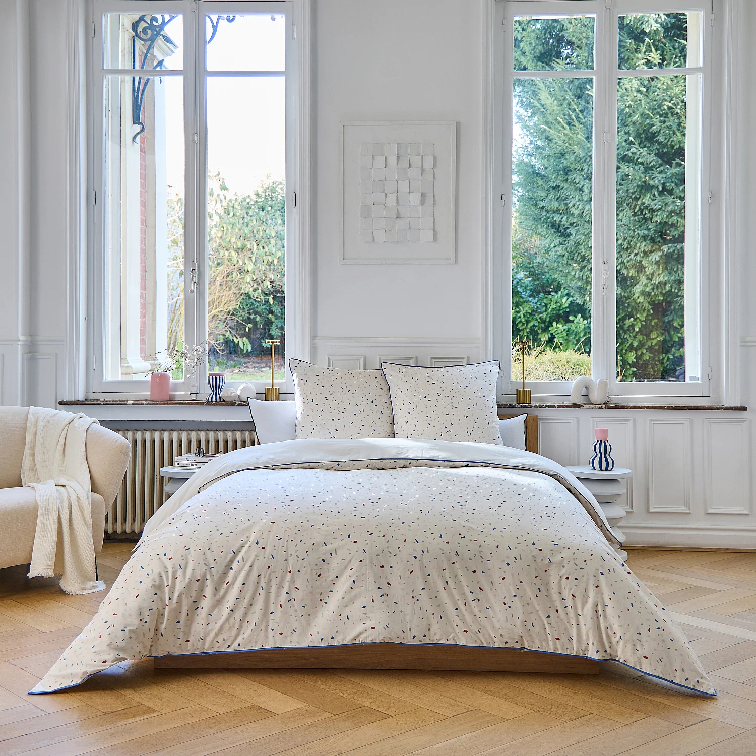 Parure de lit en percale de coton bio - 260 x 240 cm - Motifs à pois - Design by Floriane Jacques - 3