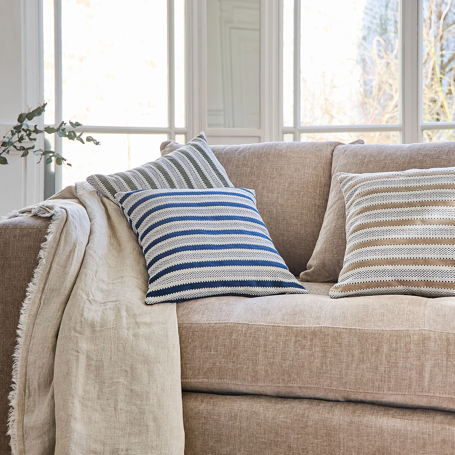 Coussin en tissu jacquard - 44 x 44 cm - Motifs à rayures - Beige - 6