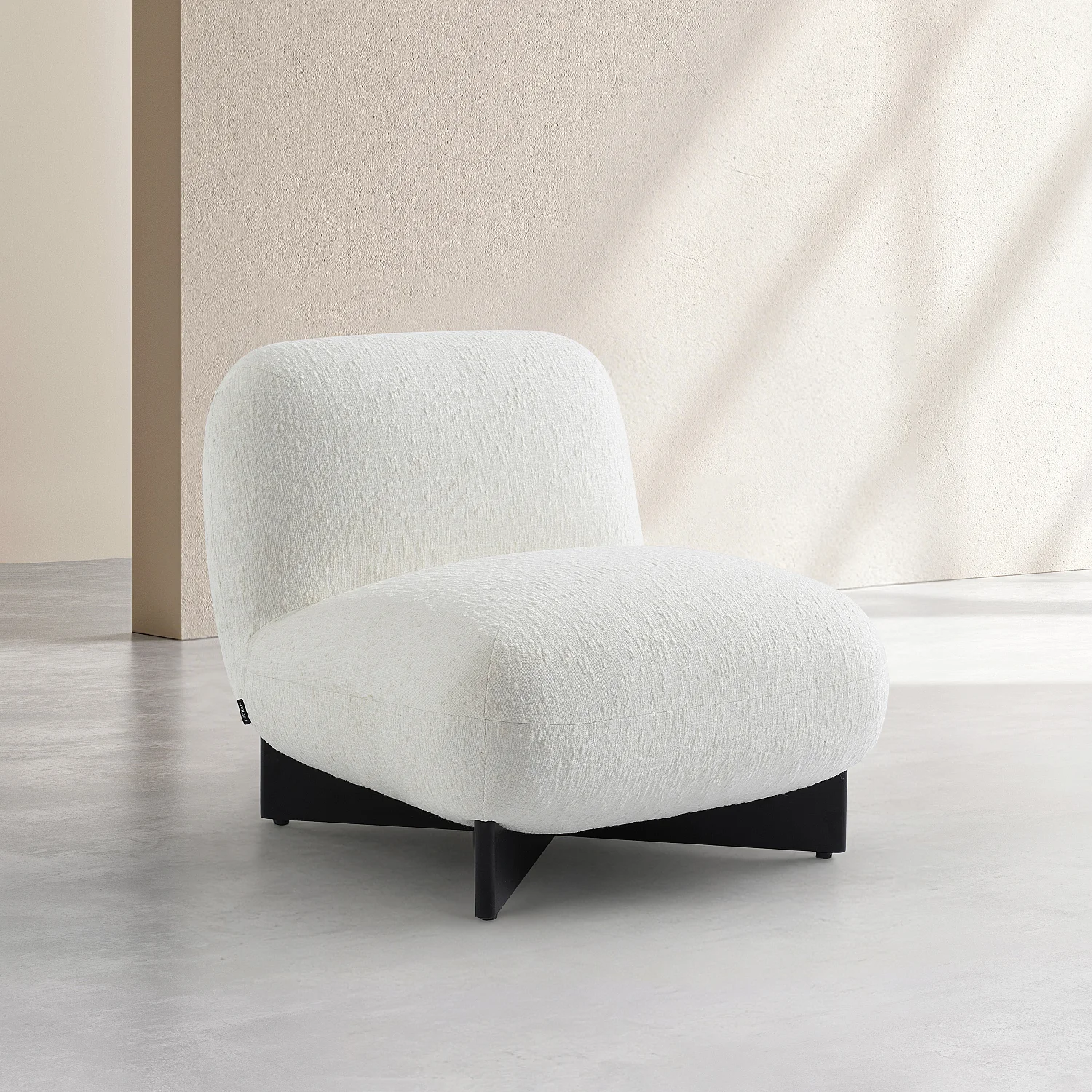 Poltrona in tessuto testurizzato e legno massello - Ecrù - 6