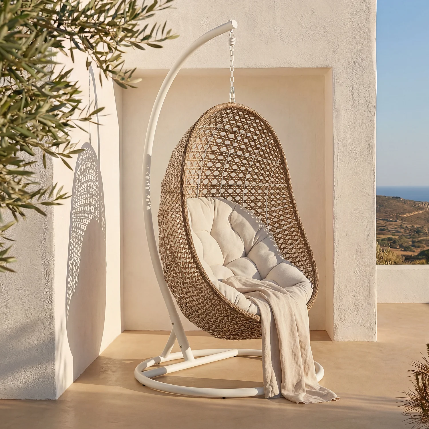 Hangstoel voor buiten van wicker - Mokka en wit - 1
