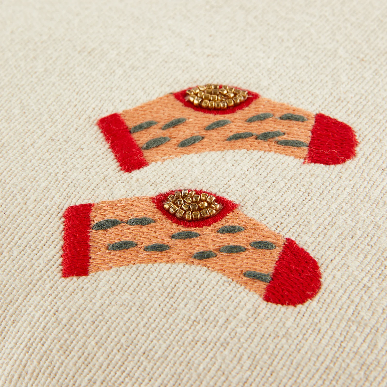 Coussin en coton - 45 x 45 cm - Rouge et Ecru à motifs - 4