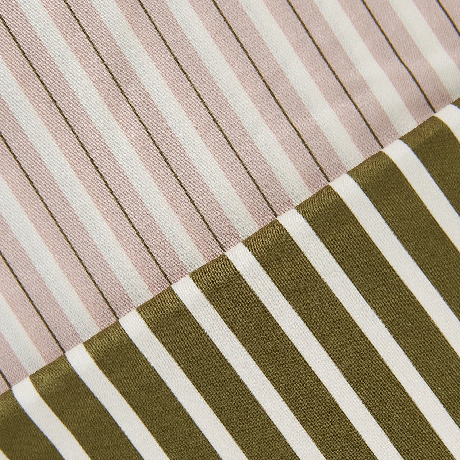 Parure de lit en satin de coton bio - 260 x 240 cm - Rose pâle et vert - 5