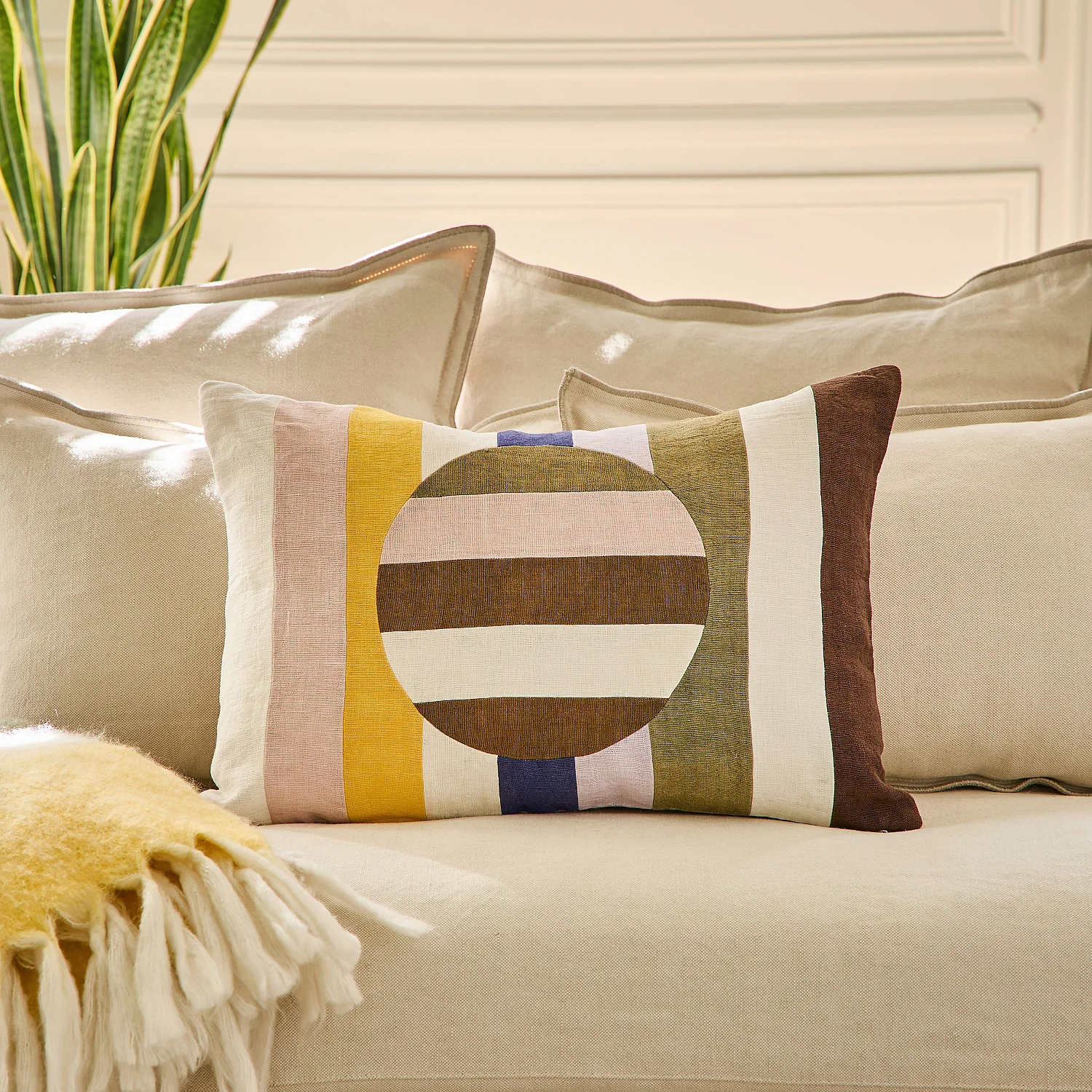 Coussin en lin - 30 x 60 cm - Rose et marron - Design by Floriane Jacques - 1