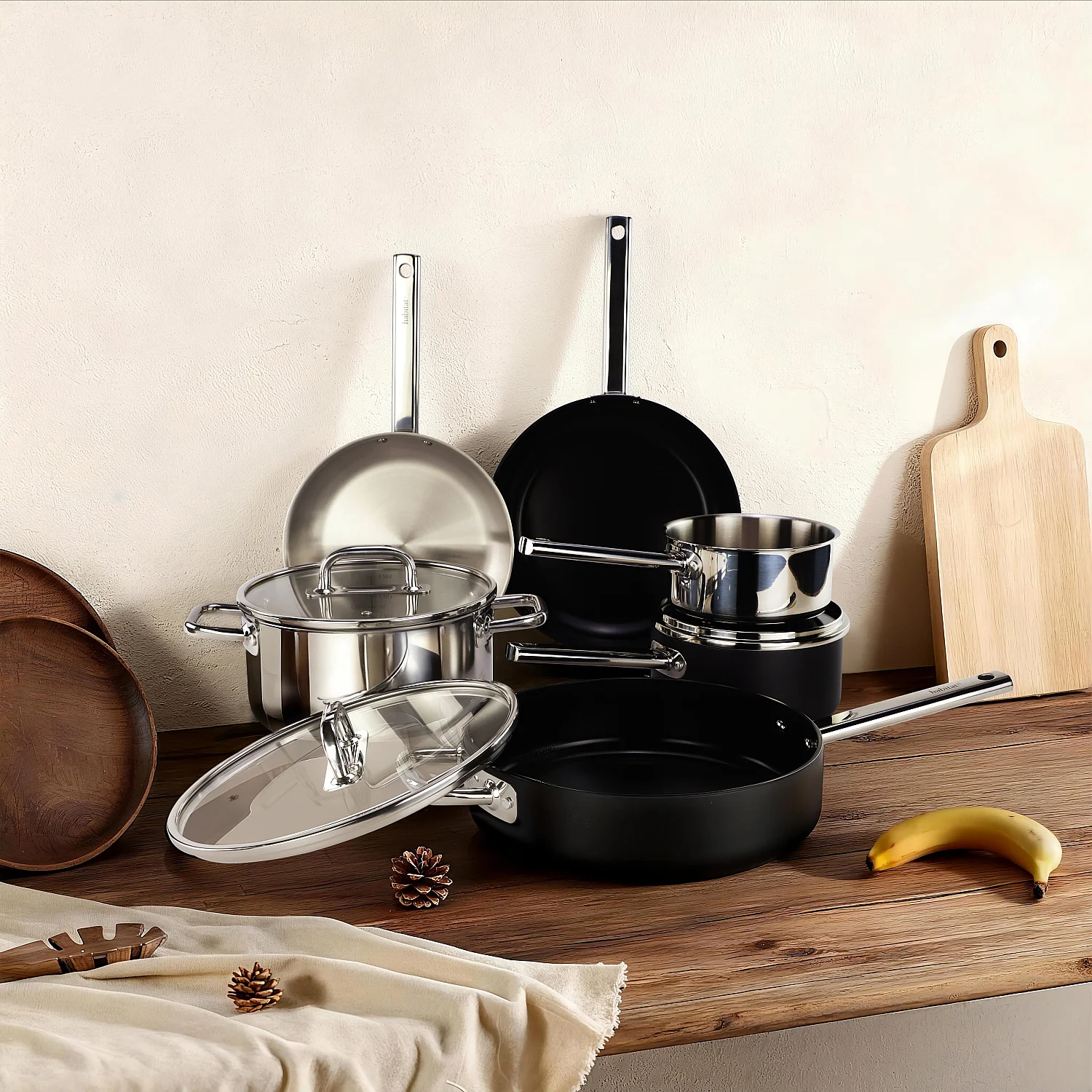 Batterie de cuisine 9 pièces en aluminium et inox tous feux - Noir - 1