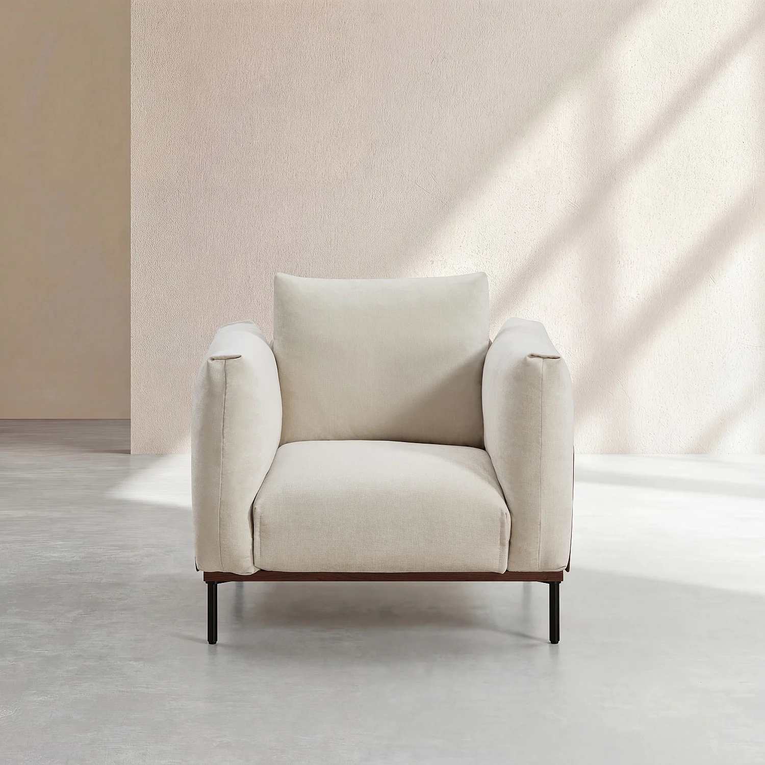 Fauteuil en tissu et bois garni de plumes - Sable et noyer - 2