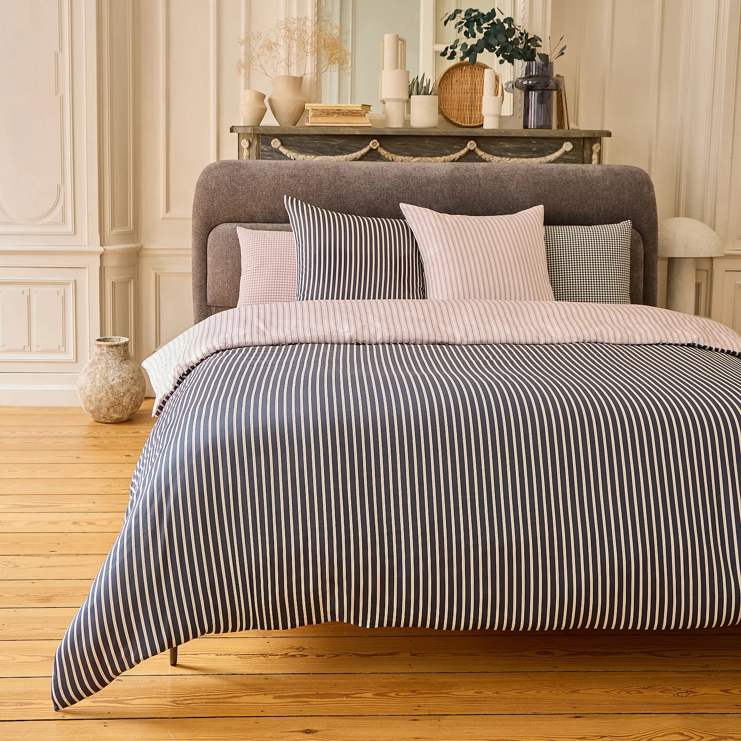 Parure de lit réversible en satin de coton bio - 240 x 220 cm - Bleu nuit et Lilas - Design by Floriane Jacques - 3