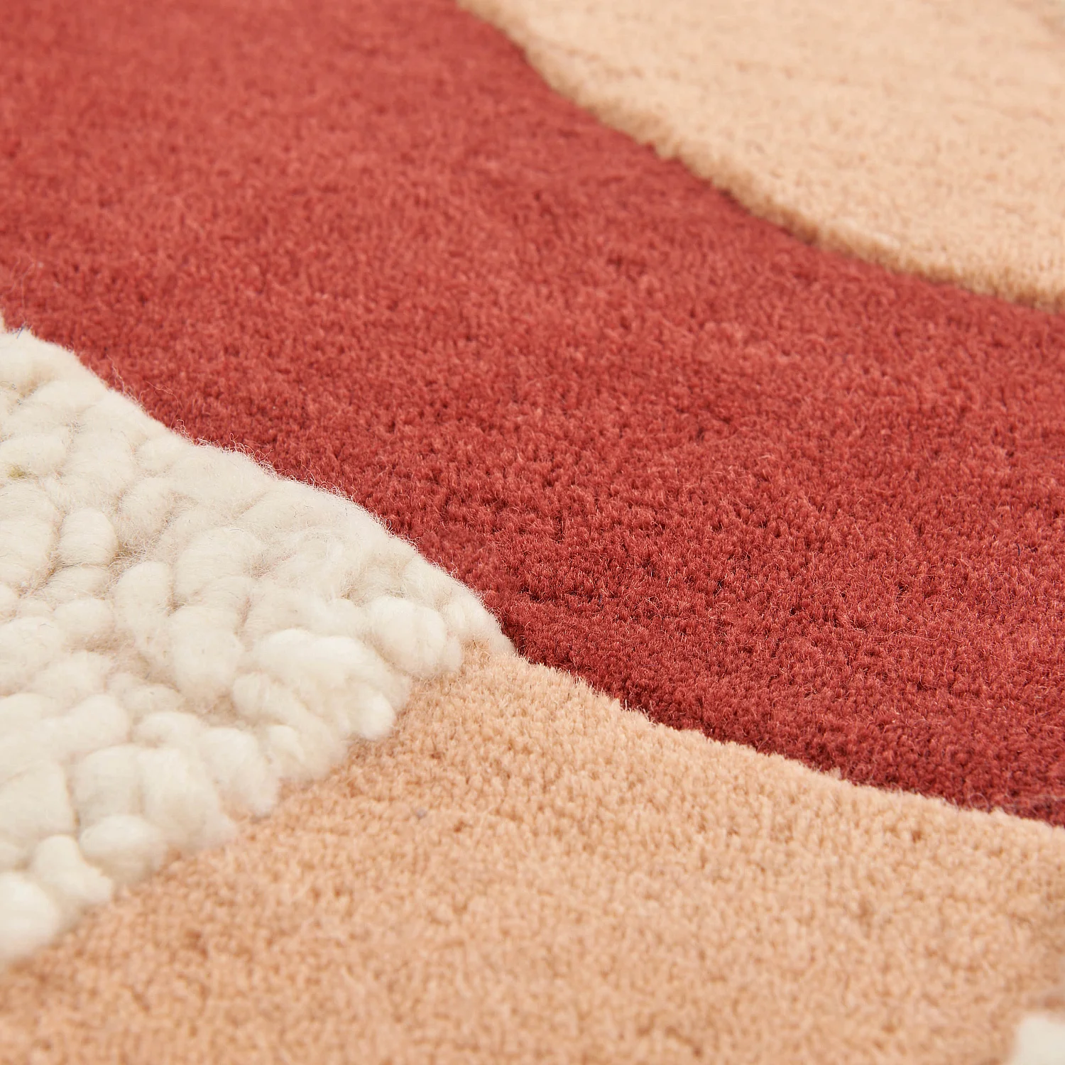 Tapis tufté en laine et bouclette - 160 x 230 cm  - Ecru et Corail clair - Design by Floriane Jacques - 5