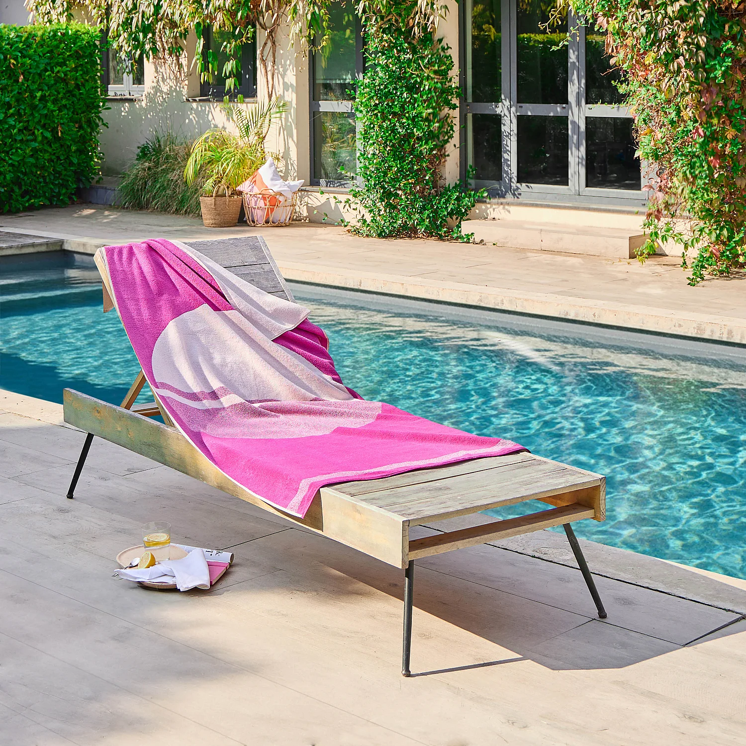 Drap de plage en coton - 90 x 180 cm - Fuchsia - Design by Floriane Jacques - 1