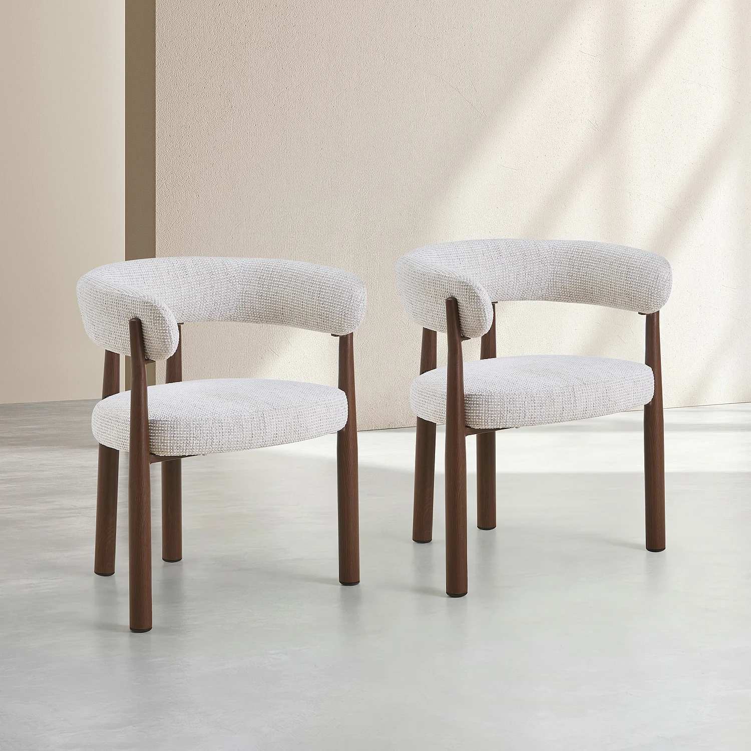 Lot de 2 chaises en tissu et métal finition noyer avec accoudoirs - Blanc cassé - 1