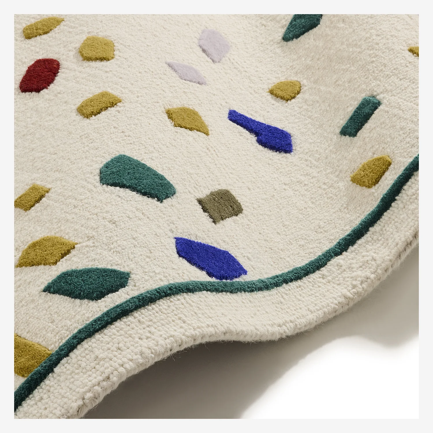Tapis tufté en laine - 160 x 230 cm - Motifs à pois - Design by Floriane Jacques - 3
