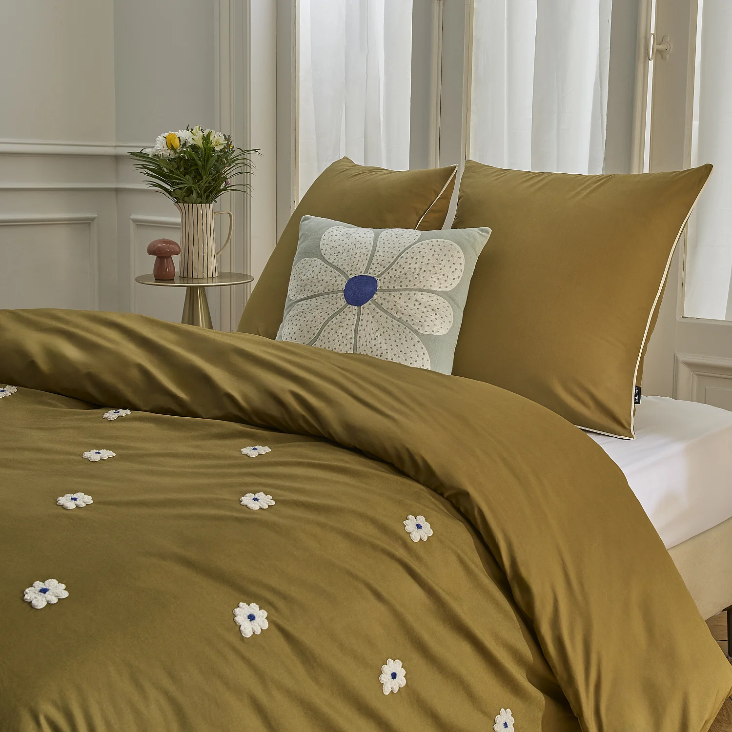 Parure de lit en percale de coton bio - 260 x 240 cm + 2 x 65 x 65 cm - Bronze - Design by Floriane Jacques - 5
