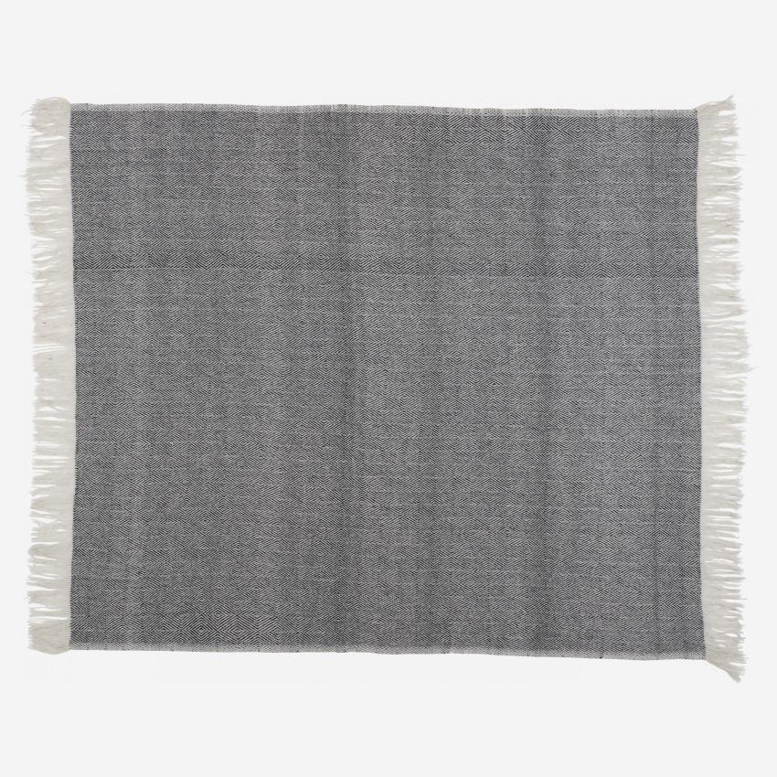 Black and white tartan rug 130x170