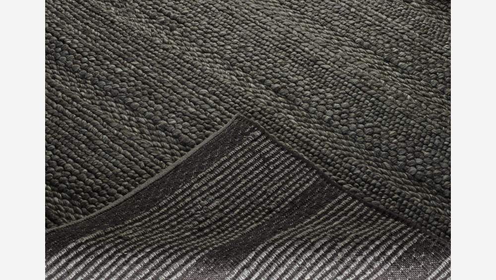 Handwoven rug, 170x240 cm