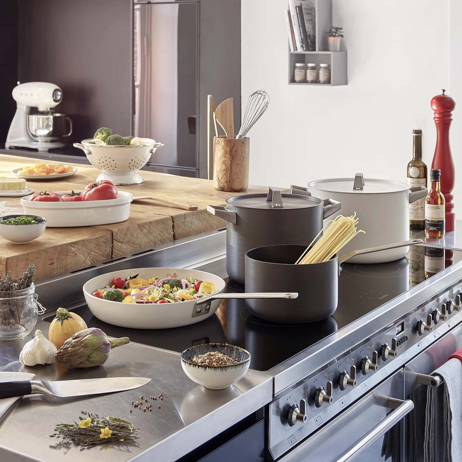 Pentola con coperchio da 26 cm in alluminio bianco esterno e rivestimento interno in ceramica - 6