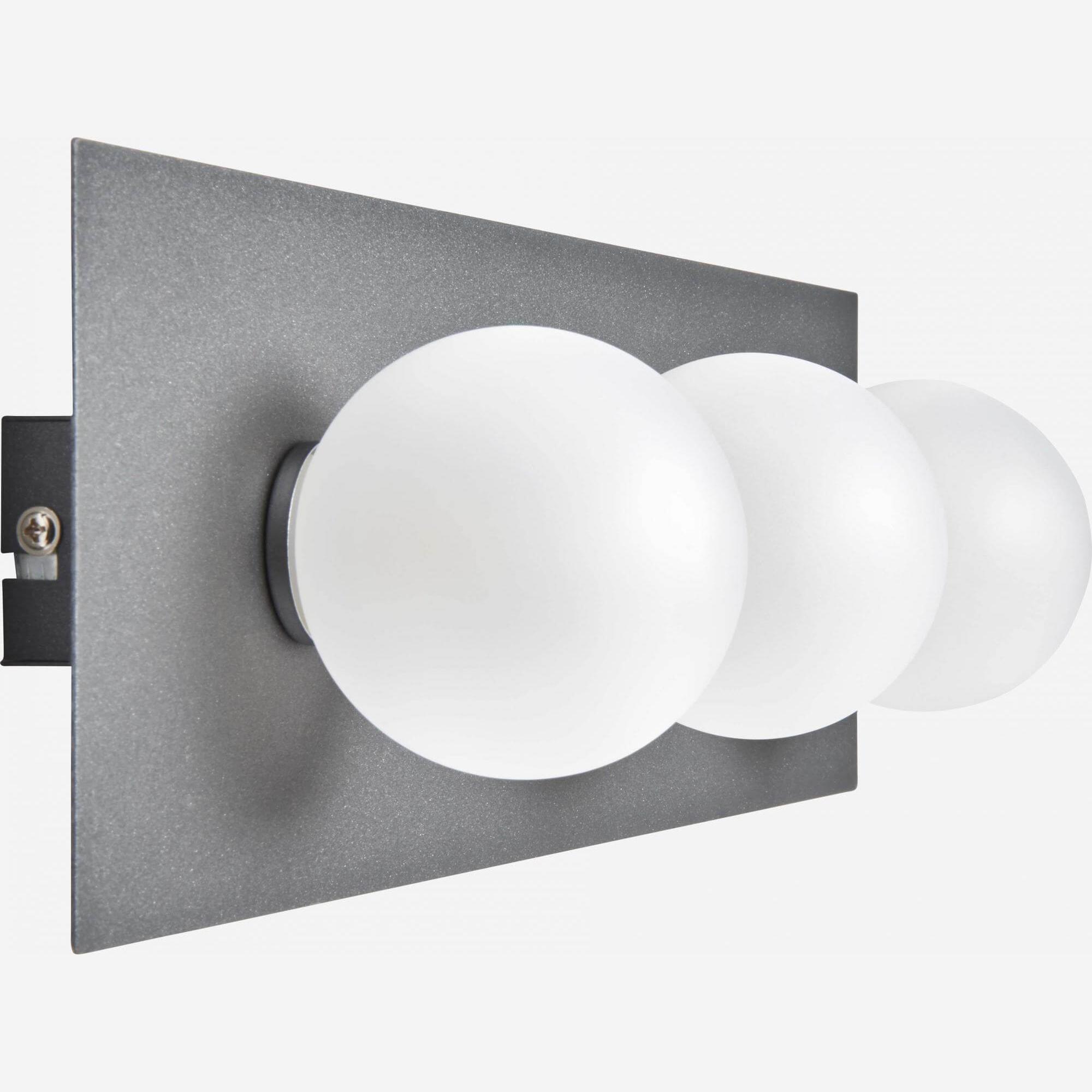 Wall light with 3 glass globes on plate