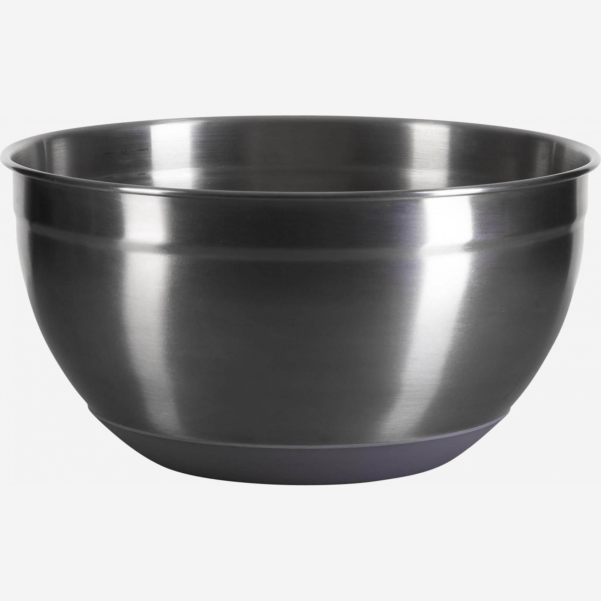 Large mixing bowl