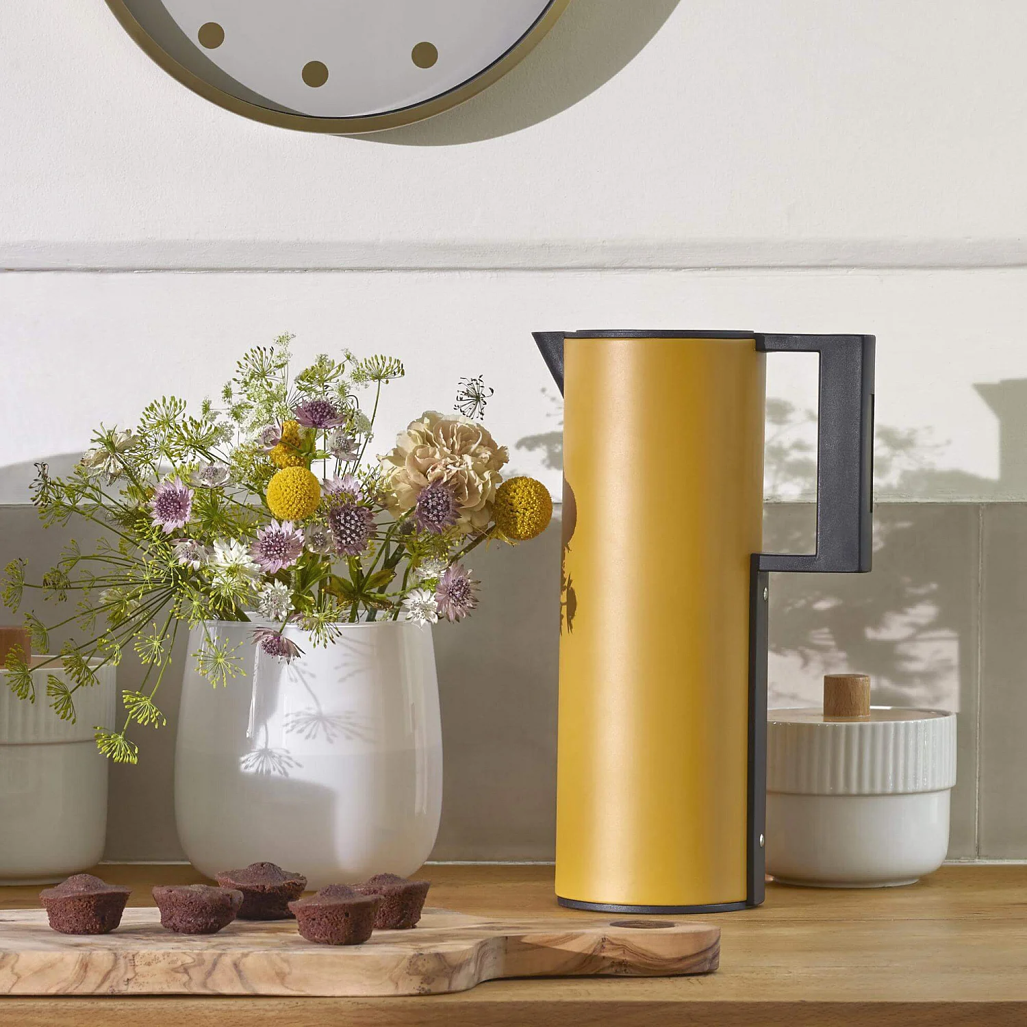 Pichet isotherme en plastique - 1L - Jaune - 1