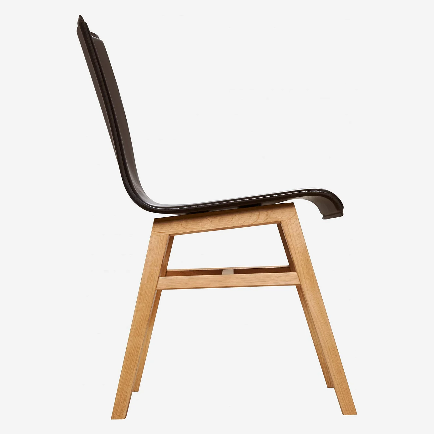 Chaise en cuir marron et pieds en chêne - 6