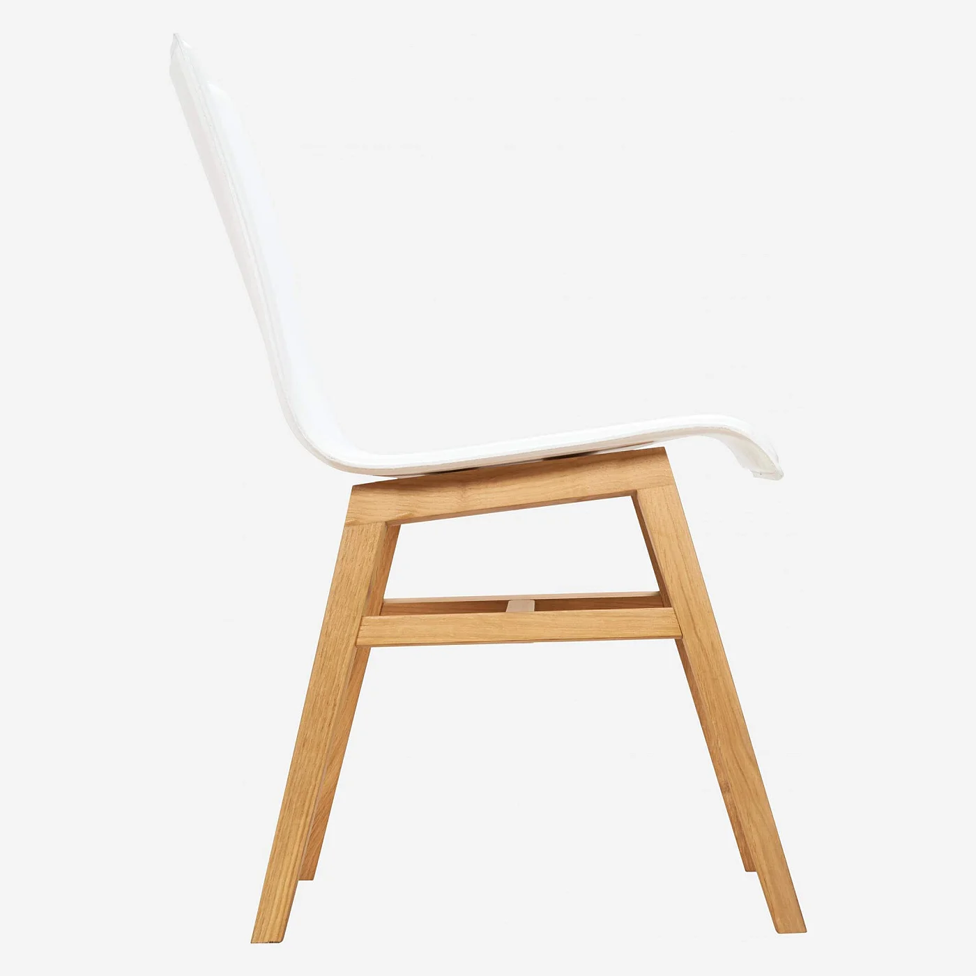 Chaise en cuir blanc et pieds en chêne - 6
