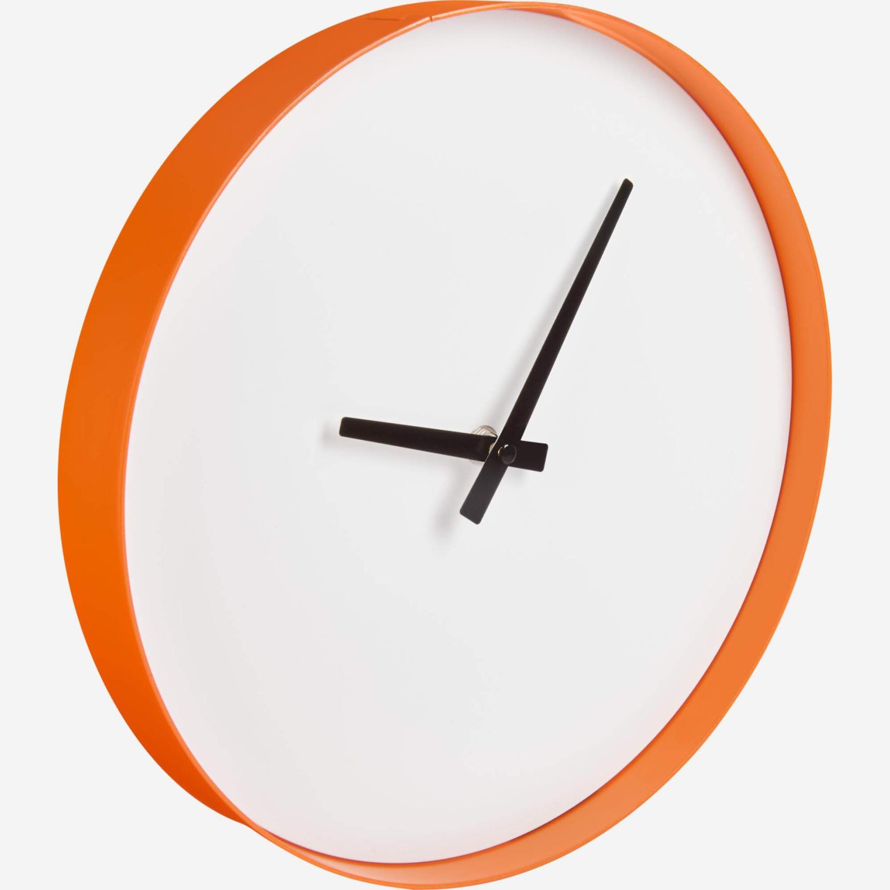 Wall clock made of metal, orange