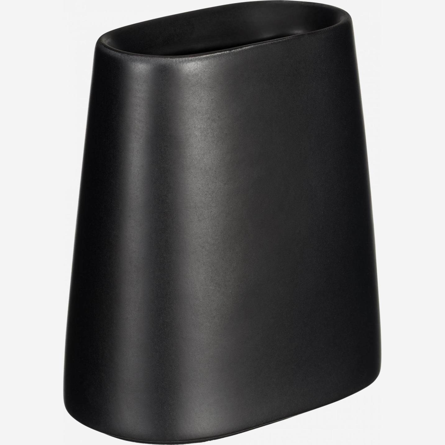 Black oval tumbler