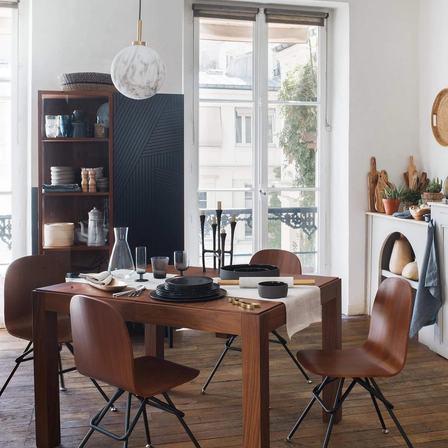 Walnut extendible dining table - 1