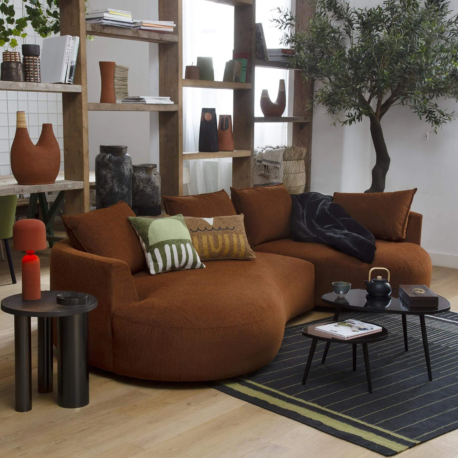 Canapé d'angle gauche de forme organique en tissu Copparo - Orange rouille  - 1